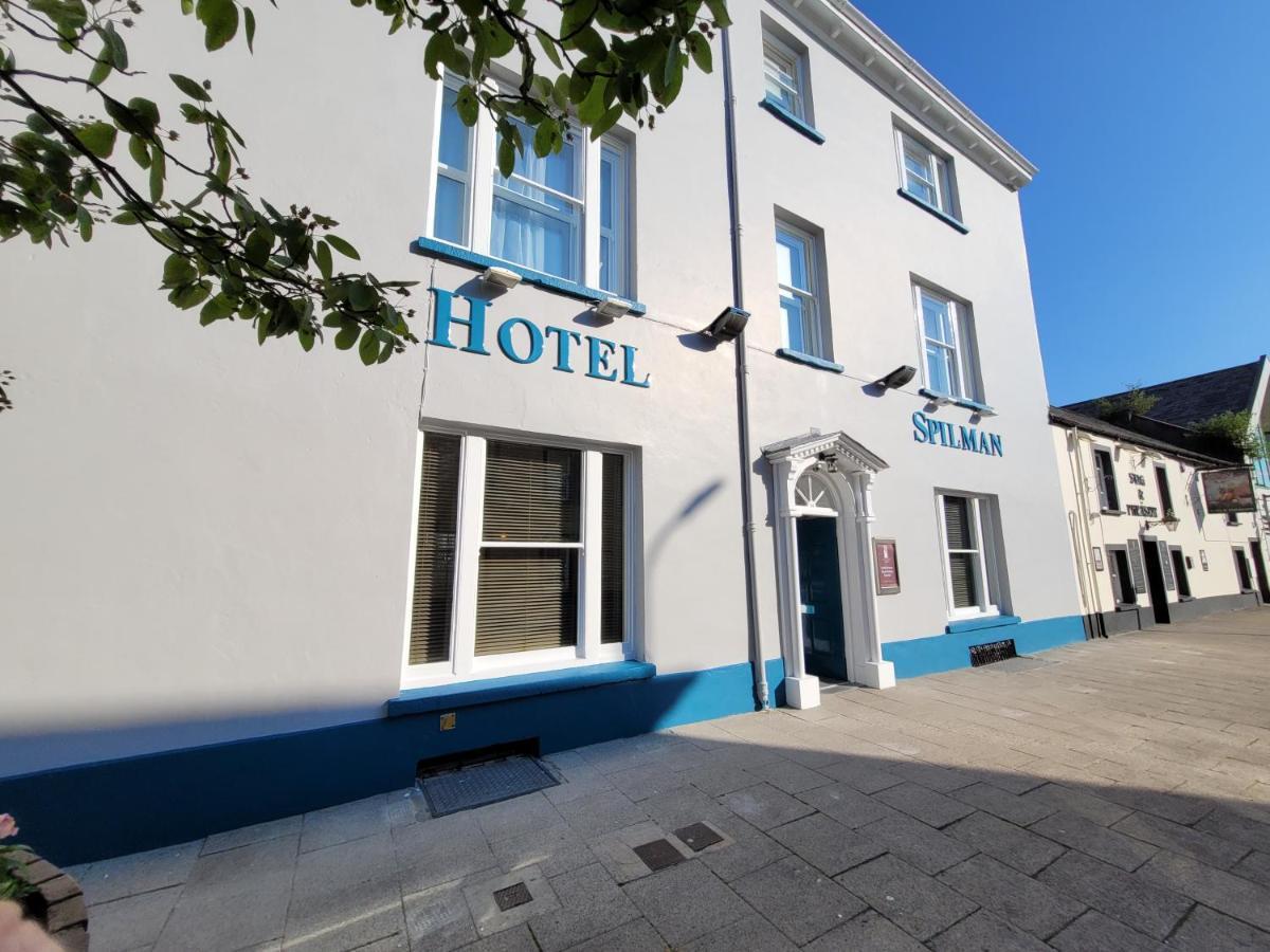 Spilman Hotel Carmarthen Exterior photo